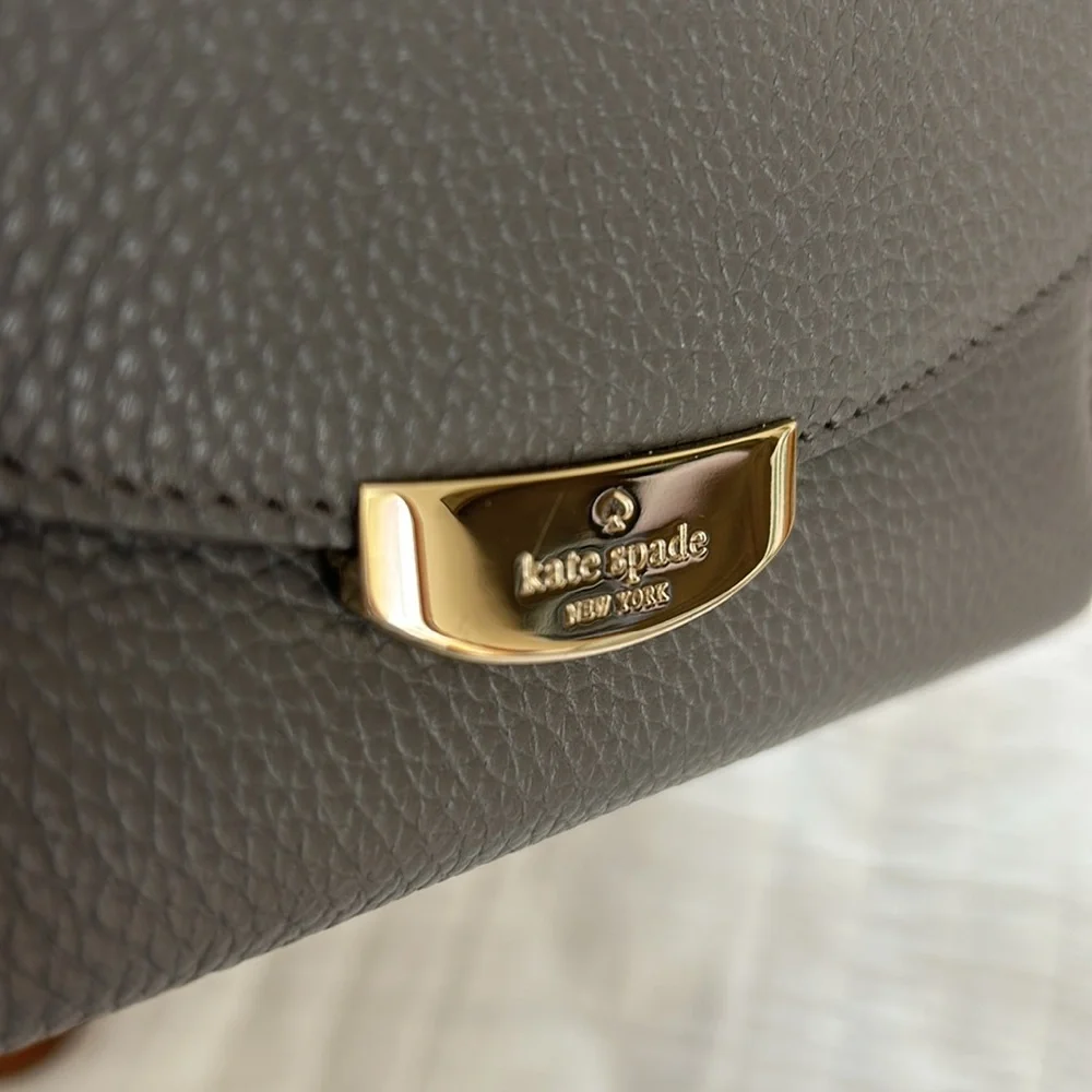 Kate Spade medium wallet. - Picture 4 of 4